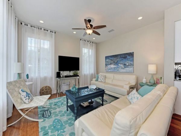 Holmes Beach Vacation Pool Home Sleeps 14