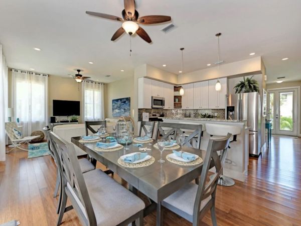 Holmes Beach Vacation Pool Home Sleeps 14