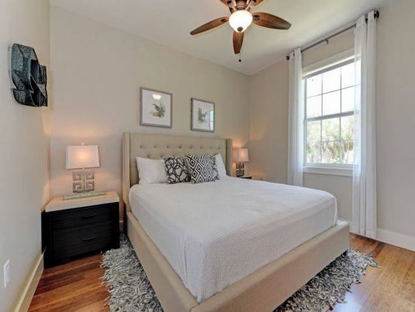 Holmes Beach Vacation Pool Home Sleeps 14
