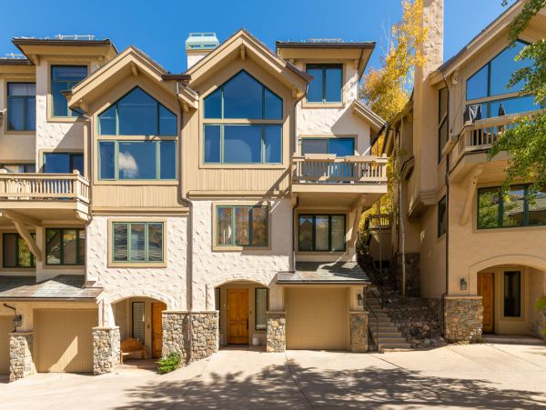 Ski in Ski out Luxury Townhome