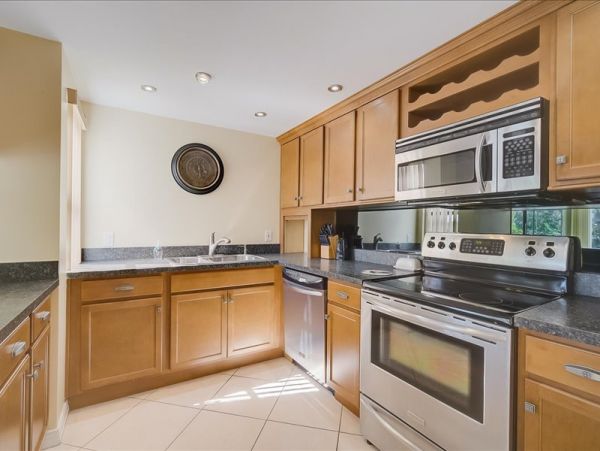 Siesta Key Vacation Condo with Two Bedrooms