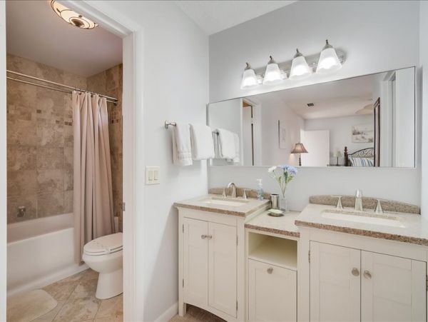Siesta Key Vacation Condo with Two Bedrooms
