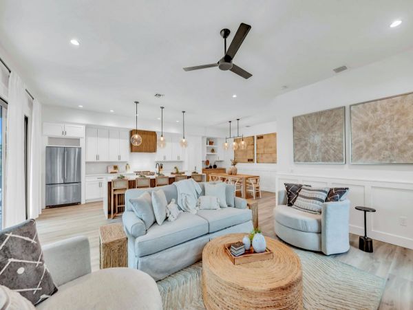 Siesta Key Luxury Rentals | Beach Home with Pool, Spa & Rooftop