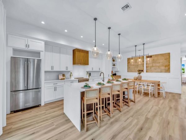 Siesta Key Luxury Rentals | Beach Home with Pool, Spa & Rooftop