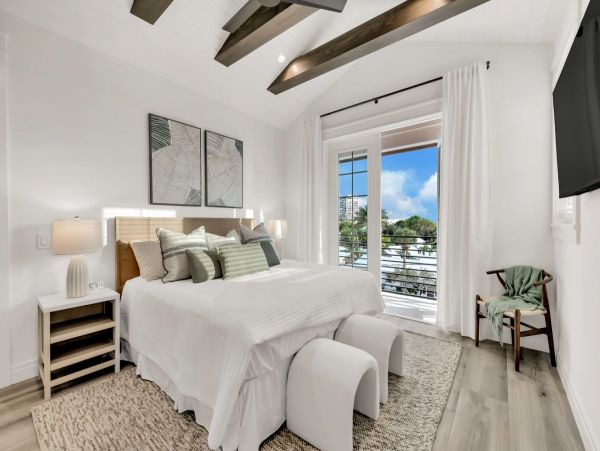 Siesta Key Luxury Rentals | Beach Home with Pool, Spa & Rooftop