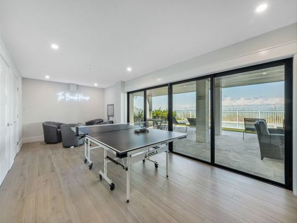 Luxury Bayfront Home at the North End of Anna Maria