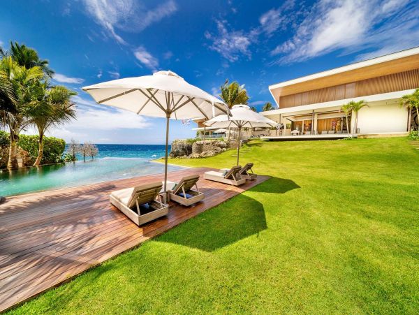 Dominican Republic Luxury Ten Bedroom Villa Beachfront