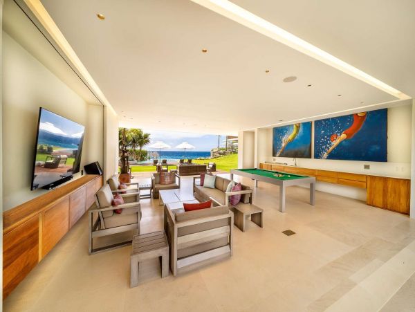 Dominican Republic Luxury Ten Bedroom Villa Beachfront