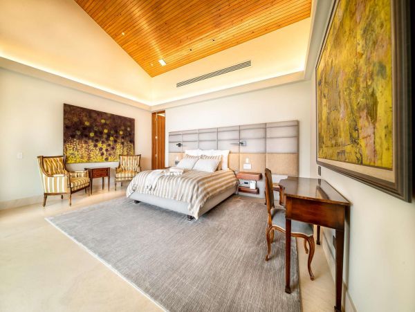 Dominican Republic Luxury Ten Bedroom Villa Beachfront
