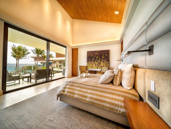 Dominican Republic Luxury Ten Bedroom Villa Beachfront