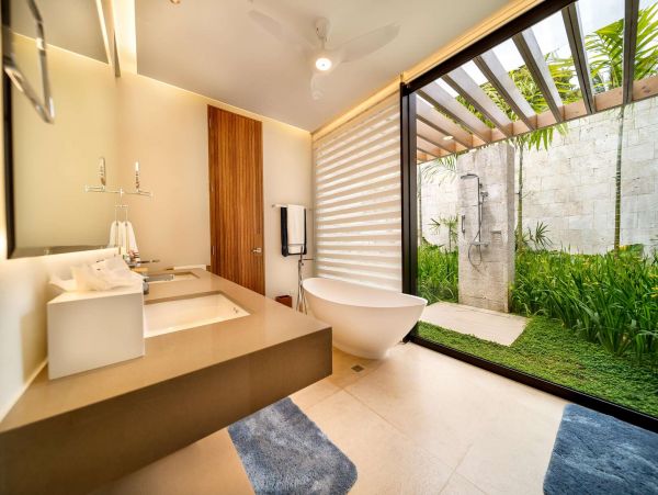 Dominican Republic Luxury Ten Bedroom Villa Beachfront