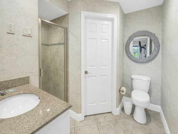 Walk to Beach Siesta Key Vacation Duplex Four Bedroom with Pool