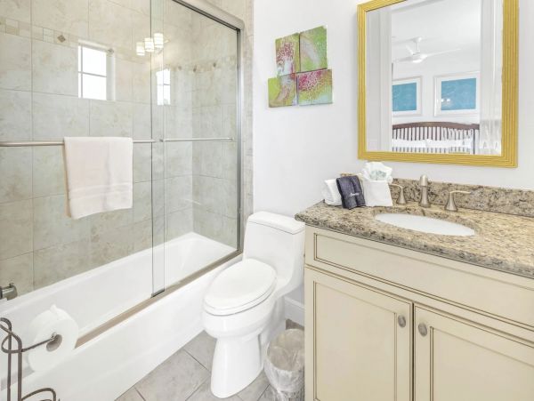 Walk to Beach Siesta Key Vacation Duplex Four Bedroom with Pool