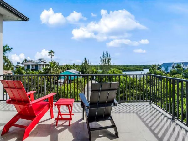 Luxury Vacation Home in Bonita Springs with Pool & SPA