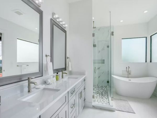 Luxury Vacation Home in Bonita Springs with Pool & SPA