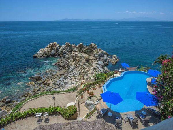 Fifteen Bedroom Puerto Vallarta Luxury Villa for Rent