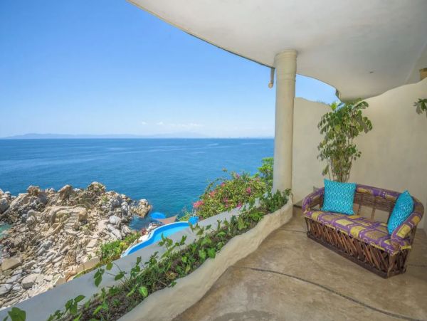 Fifteen Bedroom Puerto Vallarta Luxury Villa for Rent