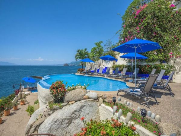 Fifteen Bedroom Puerto Vallarta Luxury Villa for Rent