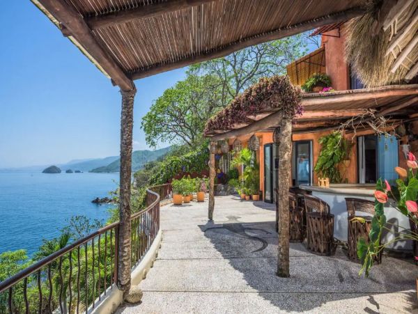 Fifteen Bedroom Puerto Vallarta Luxury Villa for Rent