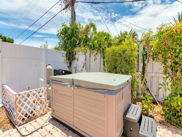 Lovely 4 Bedroom Home in Fort Lauderdale