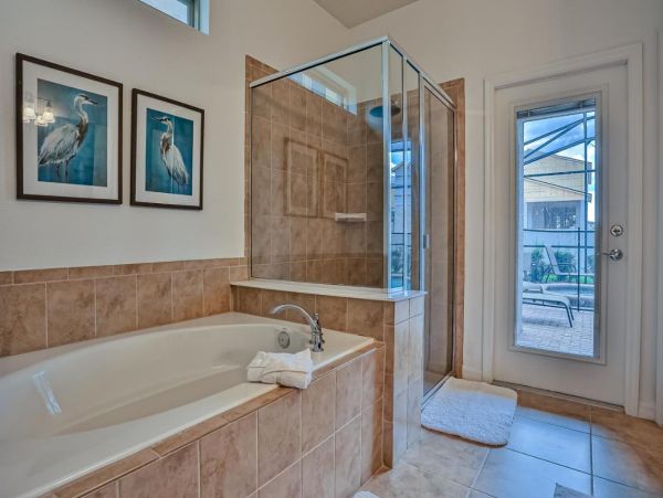 Beautiful 8 Bedroom Home with Private Pool