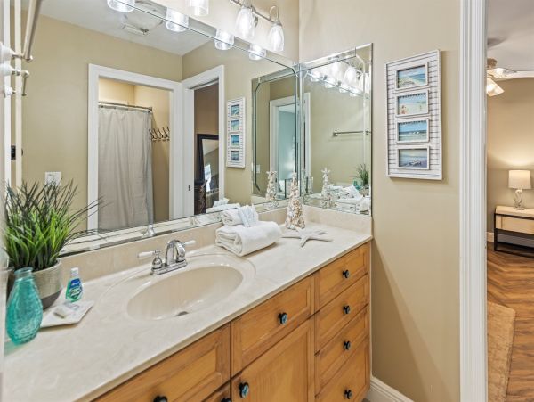 Luxurious Gulf Views Property in Panama City with Game Room & Pool Access
