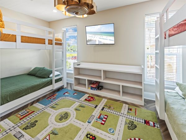 Luxurious Gulf Views Property in Panama City with Game Room & Pool Access