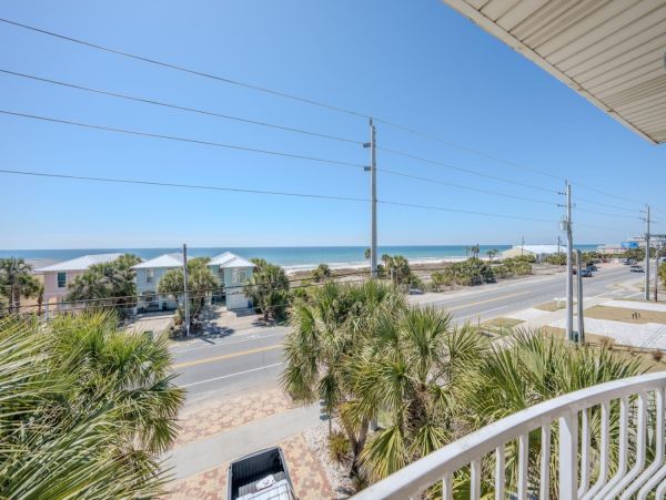 Luxurious Gulf Views Property in Panama City with Game Room & Pool Access