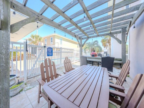 Luxurious Gulf Views Property in Panama City with Game Room & Pool Access