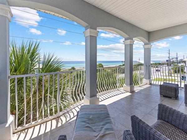 Luxurious Gulf Views Property in Panama City with Game Room & Pool Access