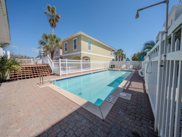 Luxurious Gulf Views Property in Panama City with Game Room & Pool Access