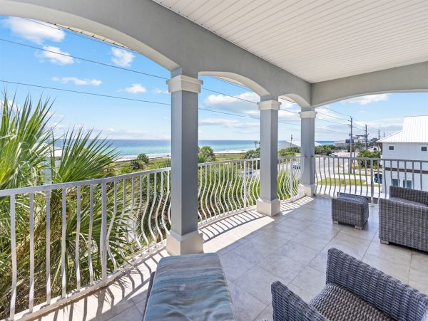 Luxurious Gulf Views Property in Panama City with Game Room & Pool Access