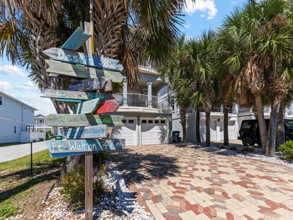 Luxurious Gulf Views Property in Panama City with Game Room & Pool Access