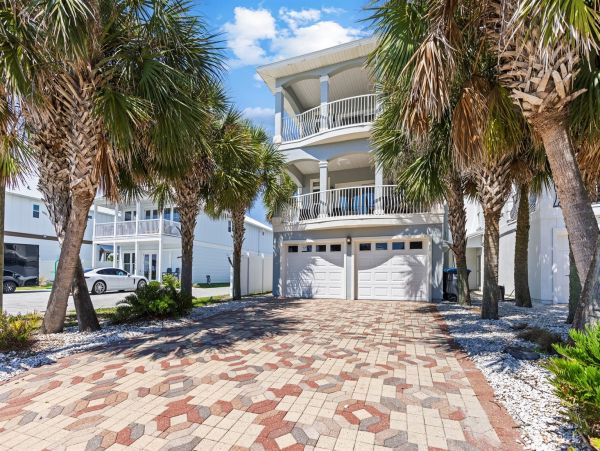 Luxurious Gulf Views Property in Panama City with Game Room & Pool Access