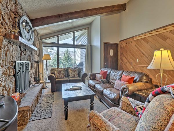 Walk to Avon Restaurants & Free Shuttle to Beaver Creek