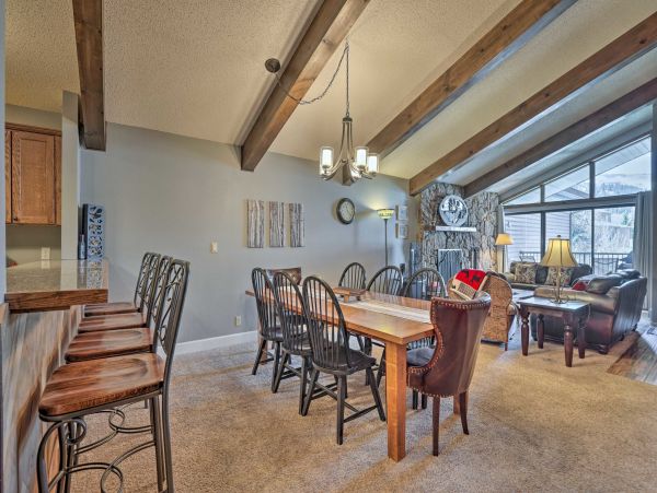 Walk to Avon Restaurants & Free Shuttle to Beaver Creek