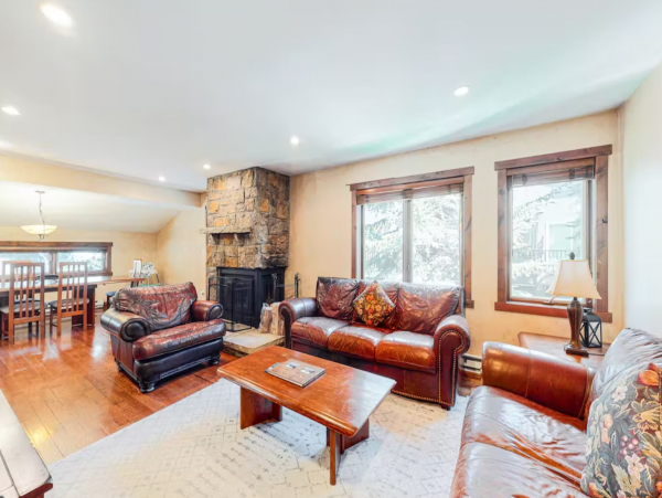 Eagle Vail Townhome 5 miles to Beaver Creek sleeps 10
