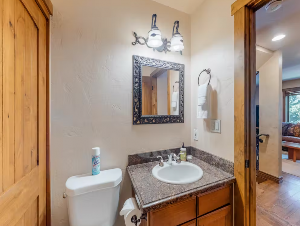 Eagle Vail Townhome 5 miles to Beaver Creek sleeps 10