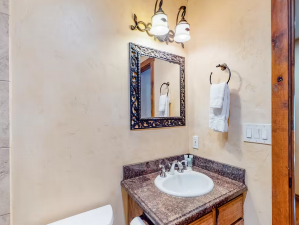Eagle Vail Townhome 5 miles to Beaver Creek sleeps 10
