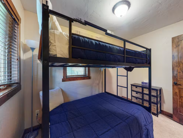 Eagle Vail Townhome 5 miles to Beaver Creek sleeps 10