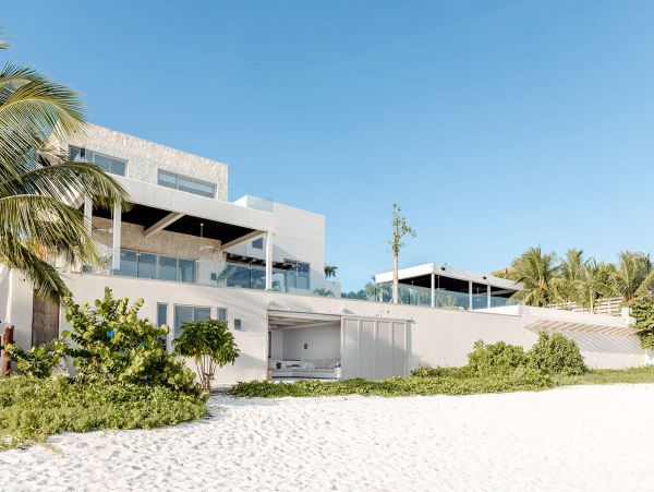 Luxury Main Villa & Beach Cottage Estate Home Flamingo Cancun