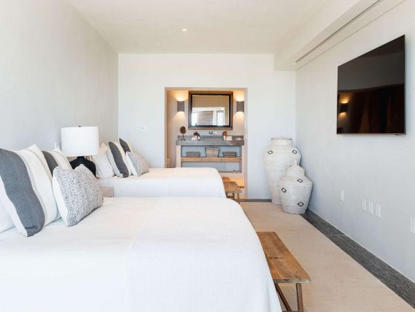 Luxury Main Villa & Beach Cottage Estate Home Flamingo Cancun