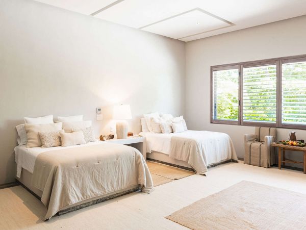 Luxury Main Villa & Beach Cottage Estate Home Flamingo Cancun