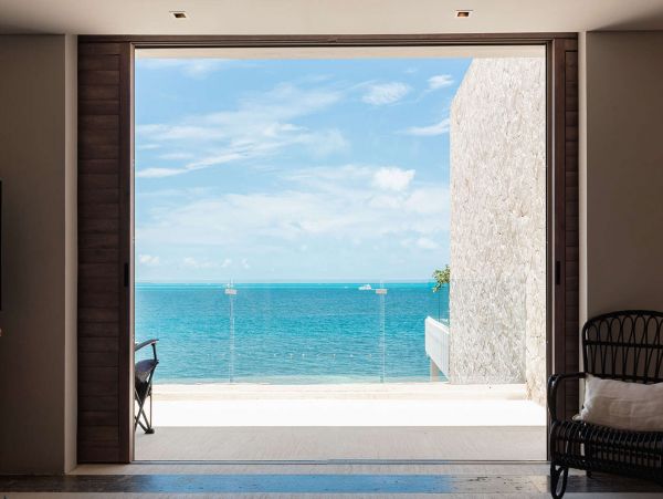 Luxury Main Villa & Beach Cottage Estate Home Flamingo Cancun