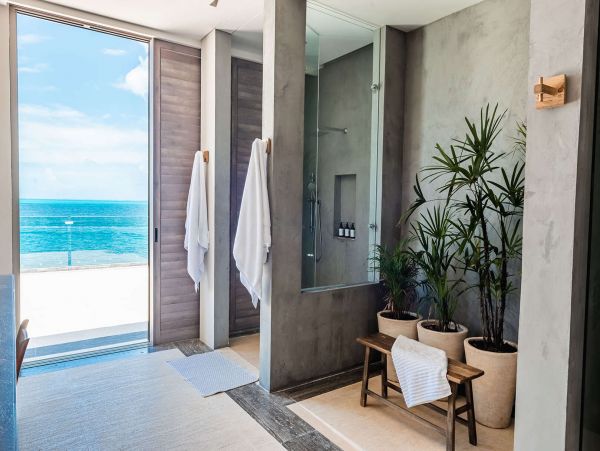 Luxury Main Villa & Beach Cottage Estate Home Flamingo Cancun
