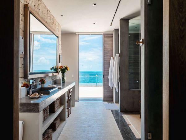 Luxury Main Villa & Beach Cottage Estate Home Flamingo Cancun