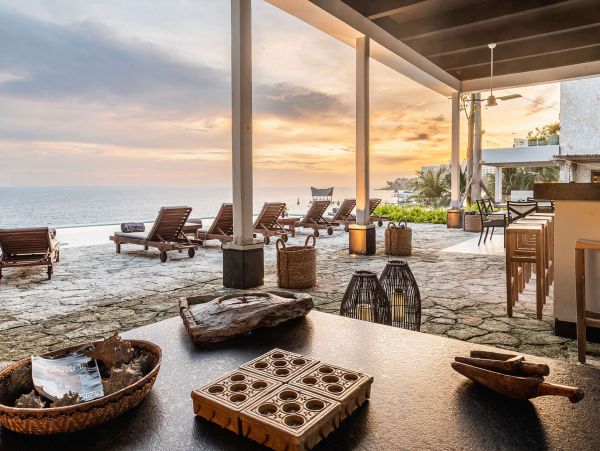 Luxury Main Villa & Beach Cottage Estate Home Flamingo Cancun