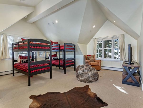Edwards Vacation Home Four Bedroom Mountain Views