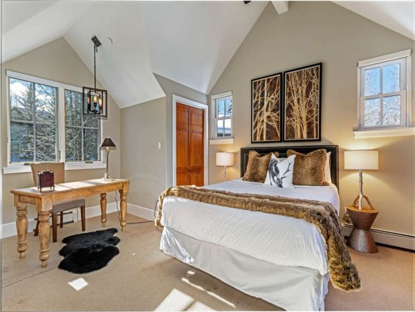 Edwards Vacation Home Four Bedroom Mountain Views