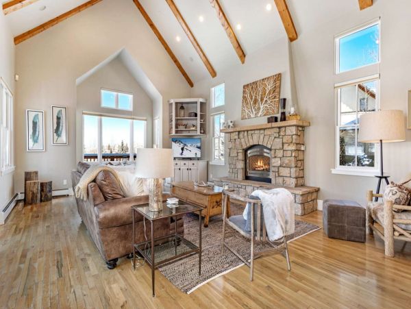 Edwards Vacation Home Four Bedroom Mountain Views